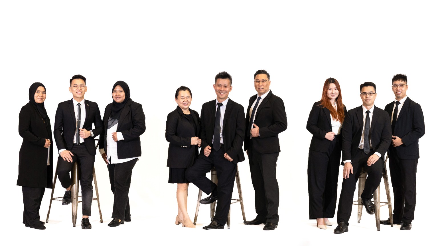 The MyWEALTH agency team group portrait